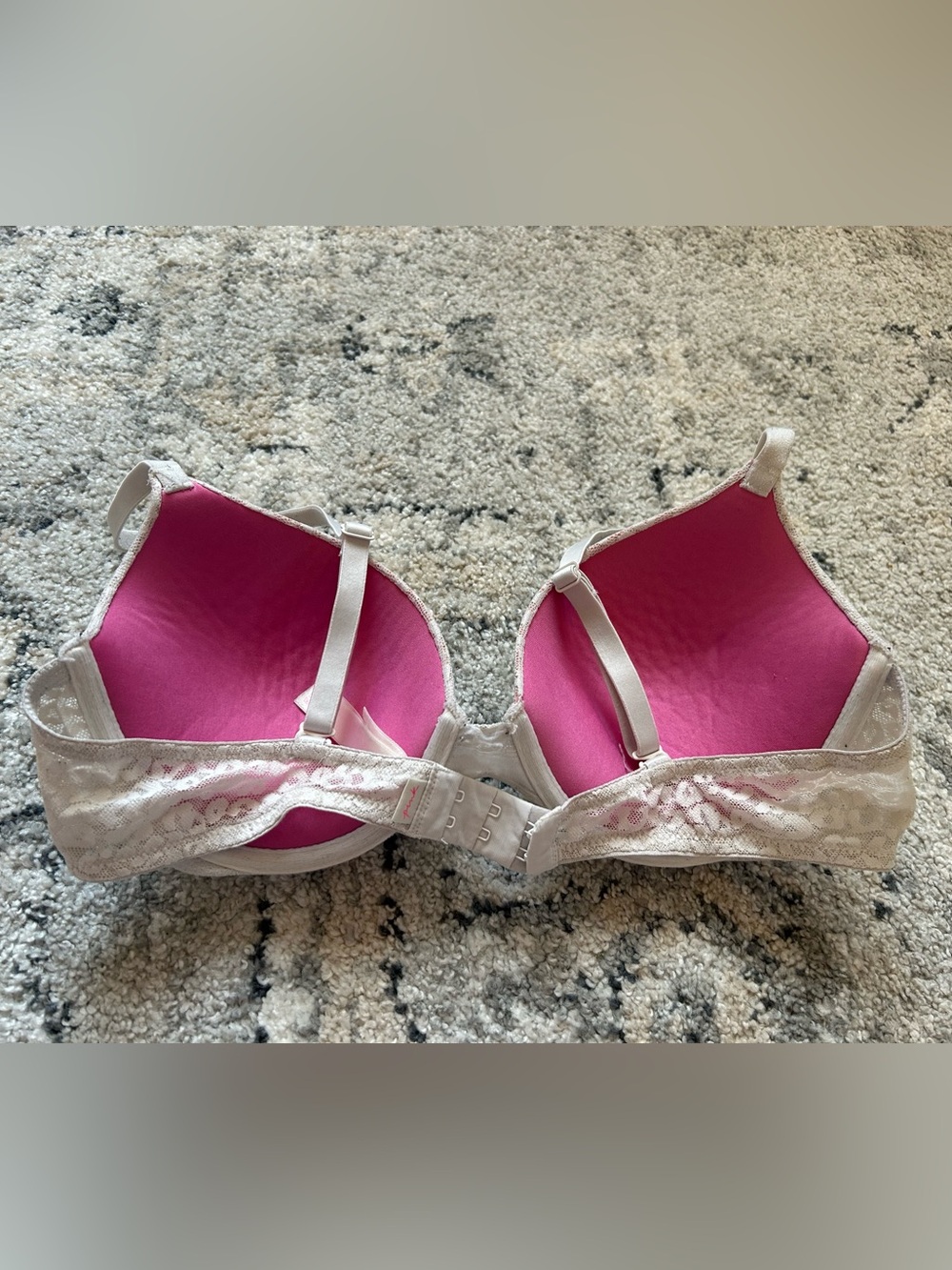 PINK Victoria's Secret Cheetah Lace Wear Everywhere Push-Up Bra in White - Picture 2 of 5